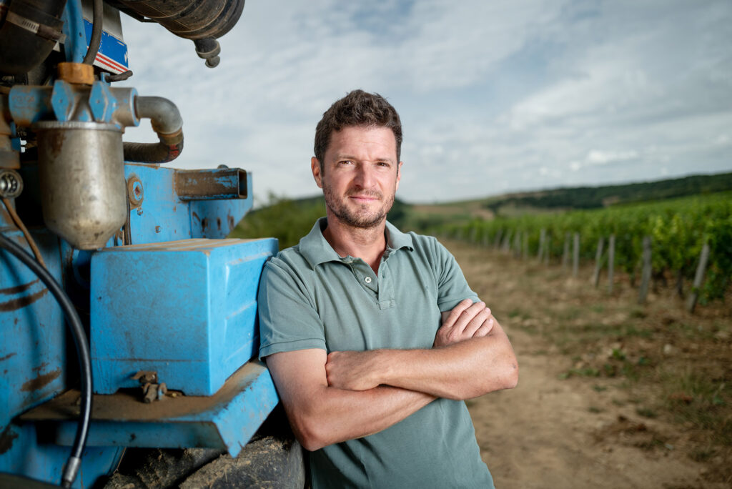 Charles, vigneron au domaine Nicolas Delfaud